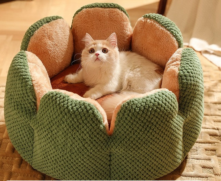 Soft Warm Cactus Petal Pet Nest