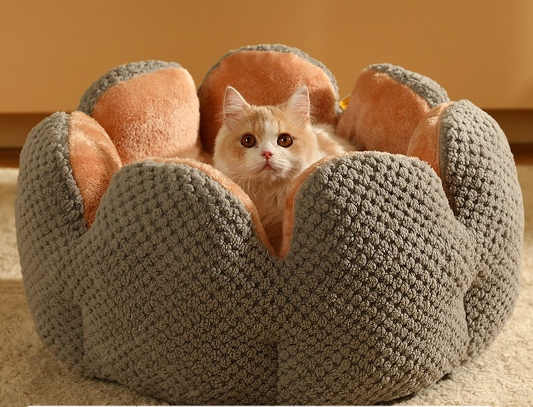 Soft Warm Cactus Petal Pet Nest