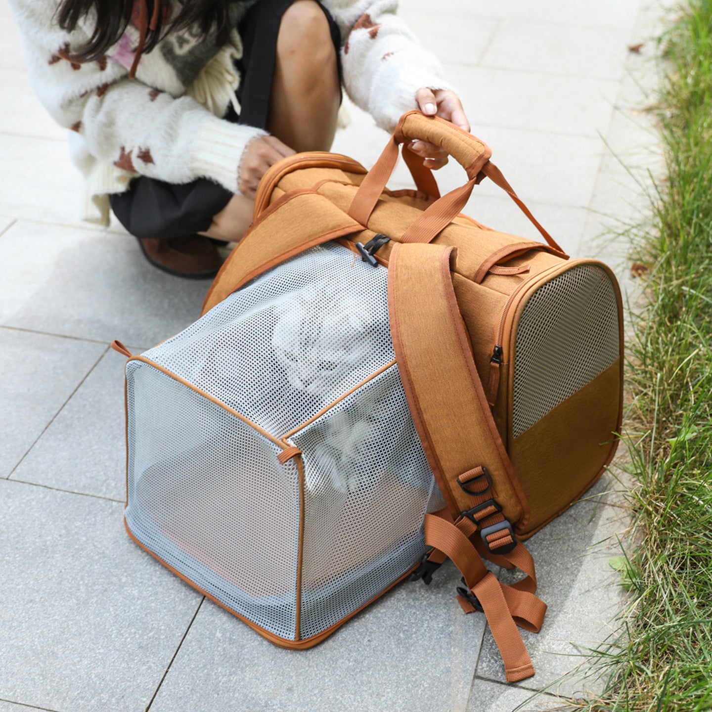 Expandable Breathable Pet Backpack Carrier